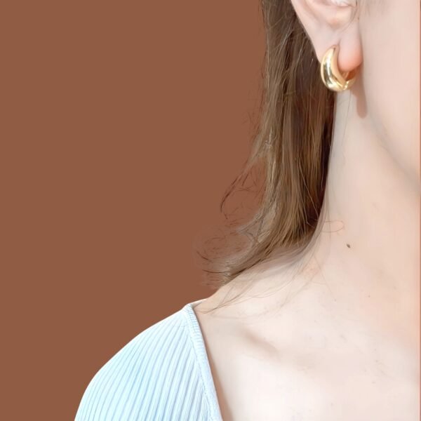 Chic Gold Minis - Image 2