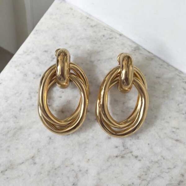 Twirl Hoops